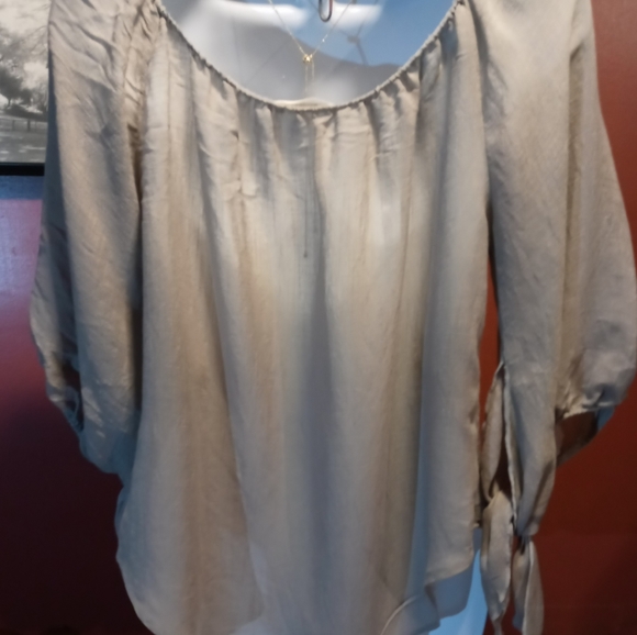 Top - Picture 10 of 14